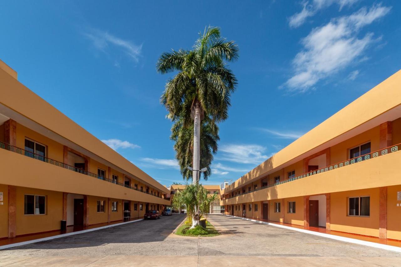 Tecnohotel Itzáes Mérida Exterior foto