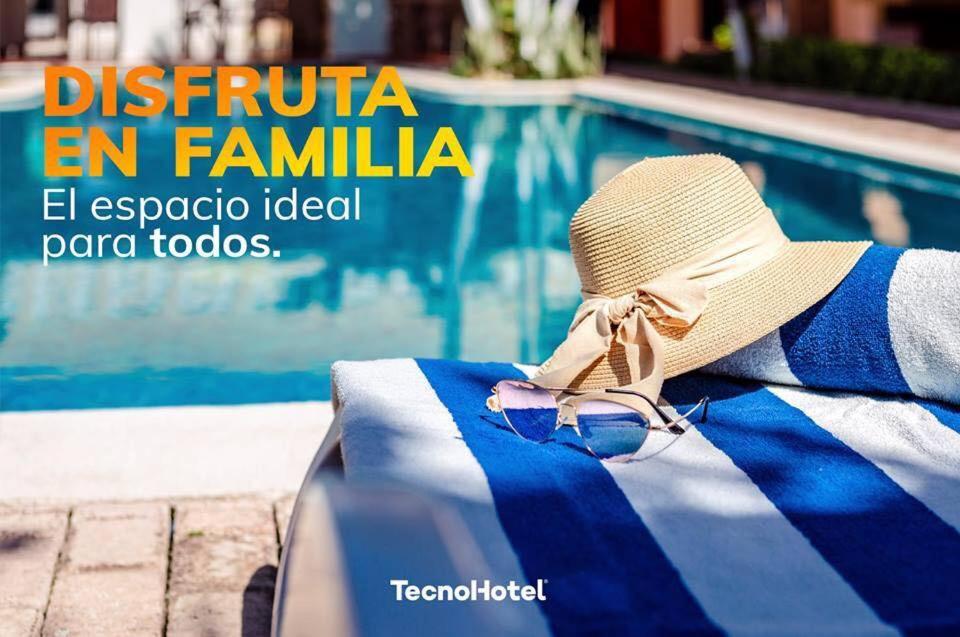 Tecnohotel Itzáes Mérida Exterior foto