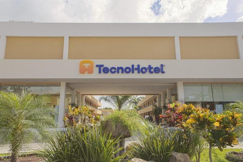 Tecnohotel Itzáes Mérida Exterior foto